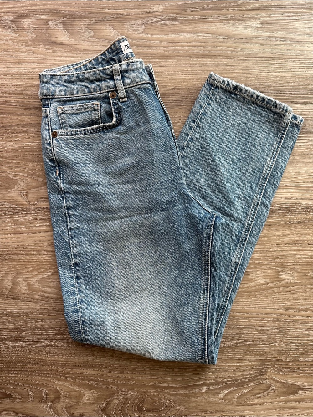 Zara Light Blue High-Rise Mom Jeans - Picture 4 of 6